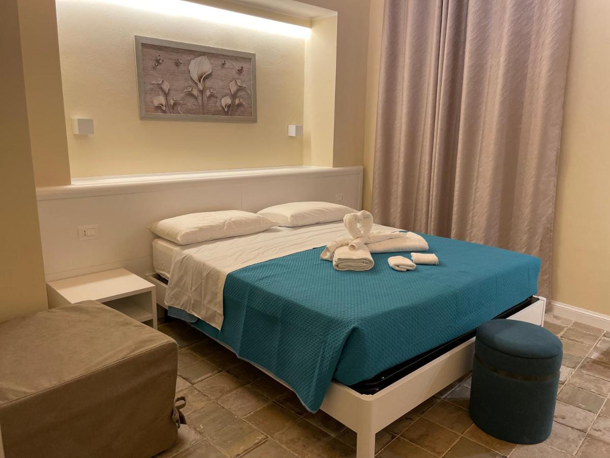 Palazzo Campisi Rooms Tropea Exterior photo