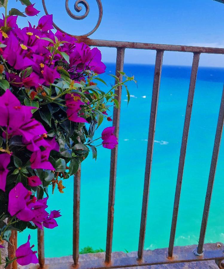 Palazzo Campisi Rooms Tropea Exterior photo