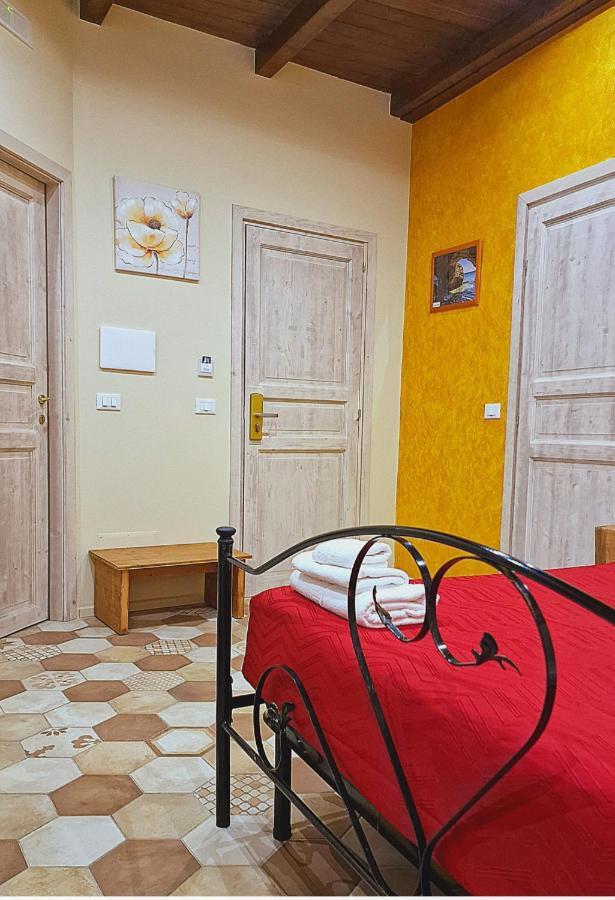 Palazzo Campisi Rooms Tropea Exterior photo