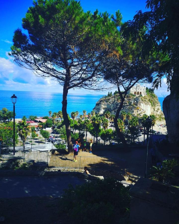 Palazzo Campisi Rooms Tropea Exterior photo