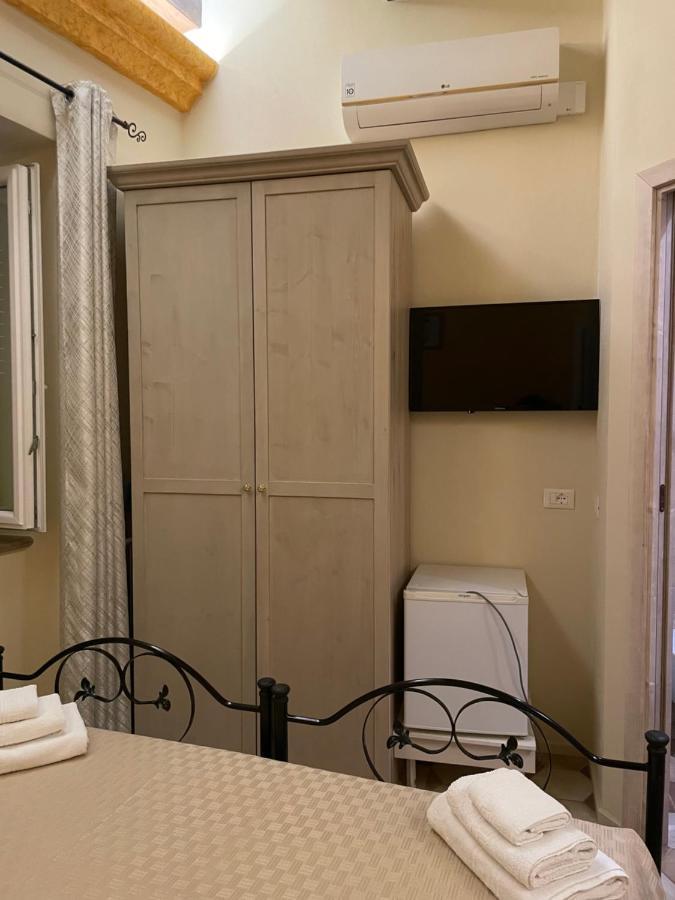 Palazzo Campisi Rooms Tropea Exterior photo
